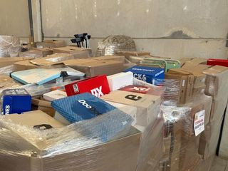 Camion completo productos tienda nuevo +100.000€