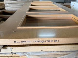 Miniatura 3 de Suelo de parquet laminado y puertas (nuevo)