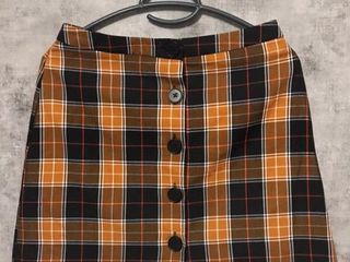 Lote de 1700 piezas de ropa de mujer, marca, nuevas y segunda mano
