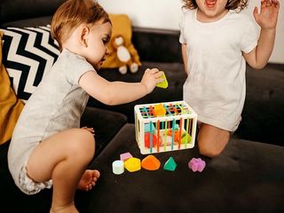 Lote 26 cajas de clasificación sensorial montessori 14 piezas – nuevas